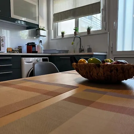 Popi's Place * Rhodes City